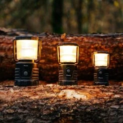 Favour L0434 Camping Lamp LED, 1105 Lumen, IP64, Waterdicht, Draagbare Kampeerlamp, Tentlamp, Schokbestendig, 4 Verschillende Lichtmodi Inclusief Kaarslicht-modus, Afneembaar Deksel & Compact Formaat 15 Favour L0434 Camping Lamp LED, 1105 Lumen, IP64, Waterdicht, Draagbare Kampeerlamp, Tentlamp, Schokbestendig, 4 Verschillende Lichtmodi Inclusief Kaarslicht-modus, Afneembaar Deksel & Compact Formaat -Buitenkampeer Winkel 1200x1200 1015