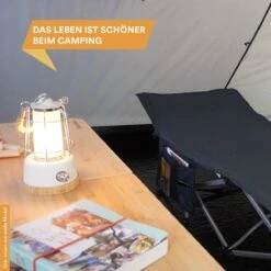 Skandika Kiruna LED-Lamp – Tentlampen – Campinglampen – Buiten Lantaarn – Buitenverlichting – Buiten Lamp - Retro Outdoor Camping Lamp Met Powerbank, Traploos Dimbaar, Draadloos, Oplaadbare Batterij, USB, Warm En Koud Wit, 75h Lichtduur – Groen -Buitenkampeer Winkel 1200x1200 1030