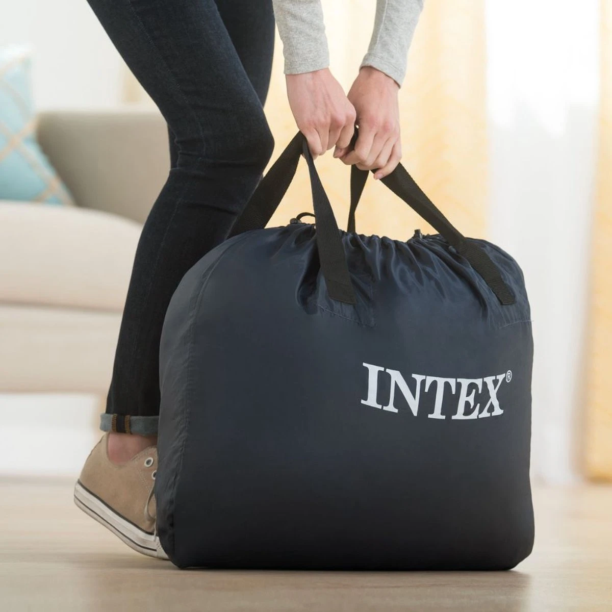 Intex Luchtbed - 2-Persoons - 152 X 203 X 33 Cm - Grijs - Met Ingebouwde Pomp, Hoeslaken Wit En Reparatieset 7 Intex Luchtbed - 2-Persoons - 152 X 203 X 33 Cm - Grijs - Met Ingebouwde Pomp, Hoeslaken Wit En Reparatieset - Afbeelding 7