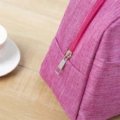 Koeltas - Lunchtas - Volwassenen En Kinderen - Compact & Handig: Zomer - Picknick -School - Lunch - Werk - Klassiek Roze 15 Koeltas - Lunchtas - Volwassenen En Kinderen - Compact & Handig: Zomer - Picknick -School - Lunch - Werk - Klassiek Roze -Buitenkampeer Winkel 1200x1200 58