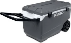 Igloo Latitude 90 Roller - Grote Koelbox Op Wielen - 85 Liter - Grijs -Buitenkampeer Winkel 1200x735