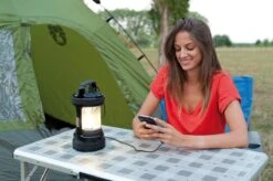 Coleman Twist+ 300 Camping Lantaarn - 300 Lumen - Oplaadbaar - Zwart 15 Coleman Twist+ 300 Camping Lantaarn - 300 Lumen - Oplaadbaar - Zwart -Buitenkampeer Winkel 1200x799 51