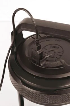 Coleman Twist+ 300 Camping Lantaarn - 300 Lumen - Oplaadbaar - Zwart 16 Coleman Twist+ 300 Camping Lantaarn - 300 Lumen - Oplaadbaar - Zwart -Buitenkampeer Winkel 800x1200 22