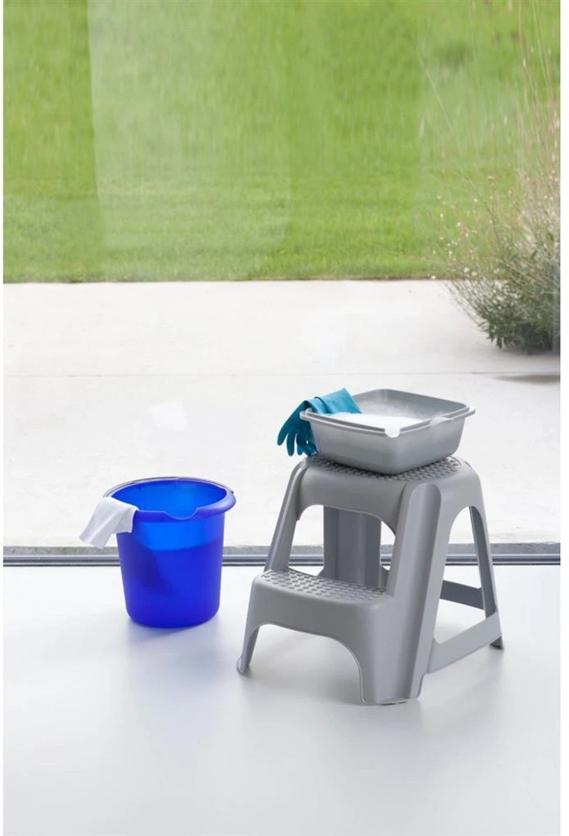 Curver One Step Opstapje Krukje - Lichtgrijs 3 Curver One Step Opstapje Krukje - Lichtgrijs - Afbeelding 3